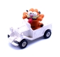 Preview: Garfield Kunststoff Figur in weißem Auto mit schwarzen Rädern von Bullyland